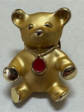 Gigi Giusti Gold Tone Teddy Bear Pin